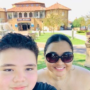 Meet your Posher, Karol